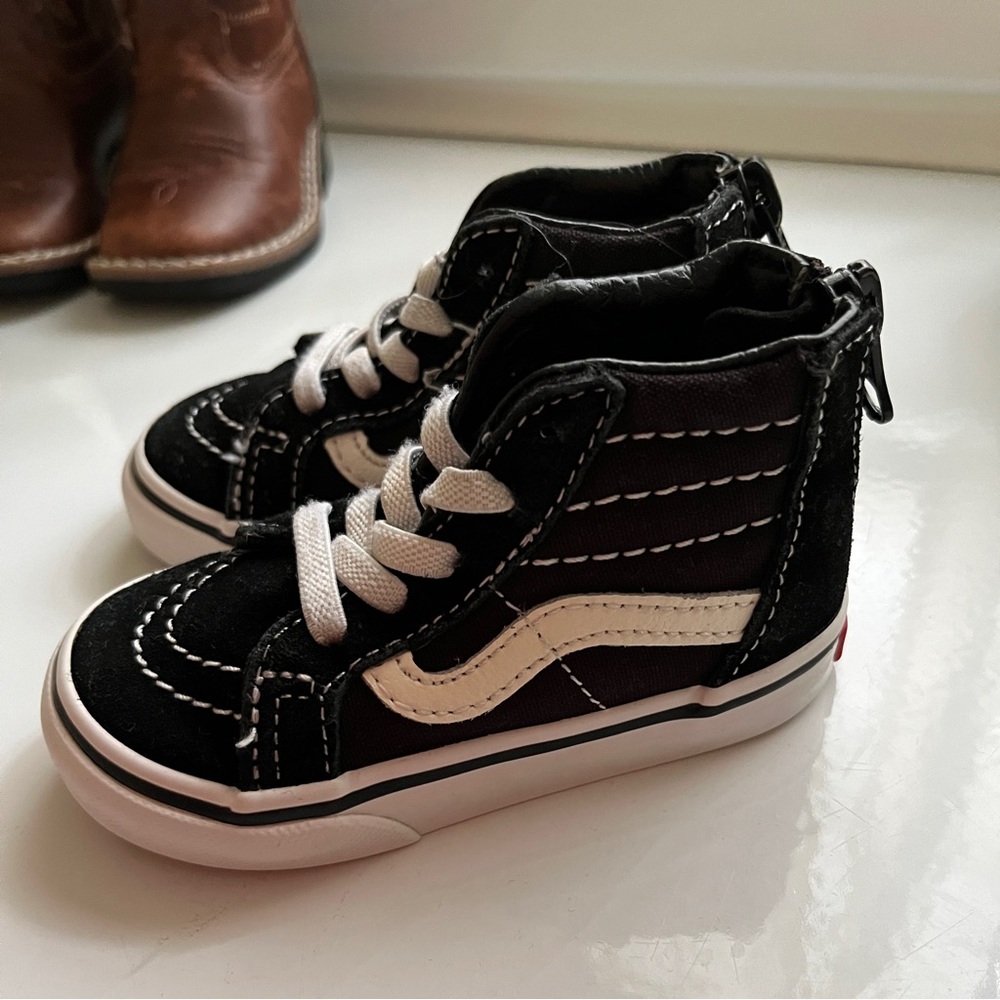Vans size 5